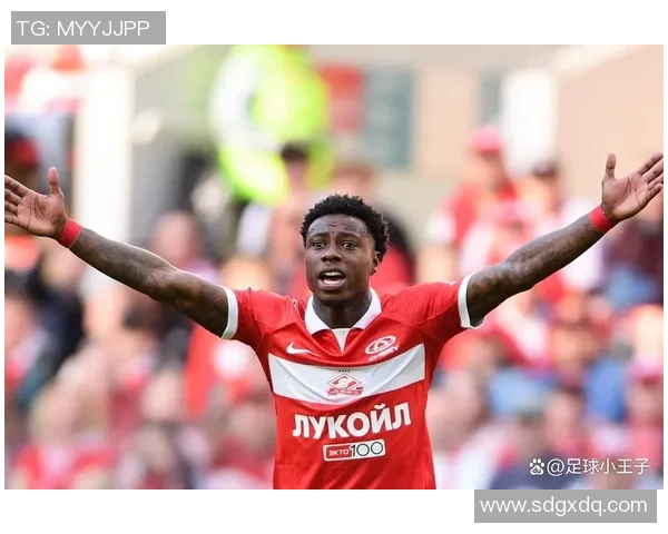 足球球星进球视频：缩小头像与胖身体形成强烈反差引热议