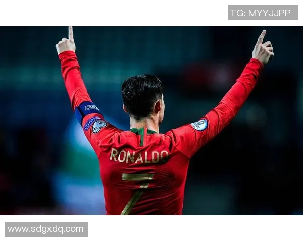 足球迷如何装扮成球星打造个性化造型的技巧与建议 足球迷如何装扮成球星打造个性化造型的技巧与建议