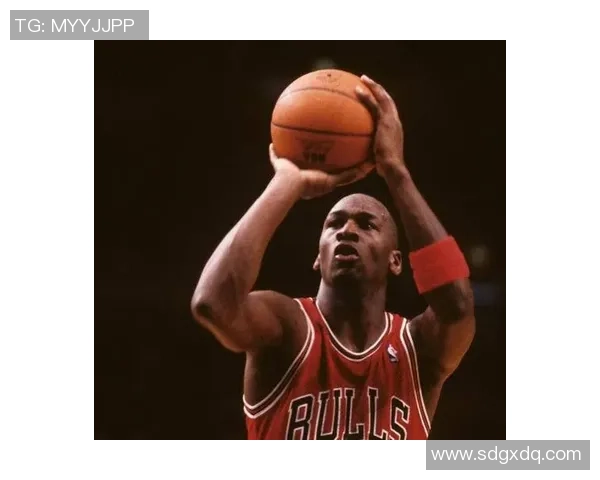 后卫球星的防守艺术与球队核心价值深度解析 后卫球星的防守艺术与球队核心价值深度解析